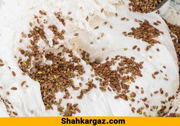 تولید گز در کارخانه