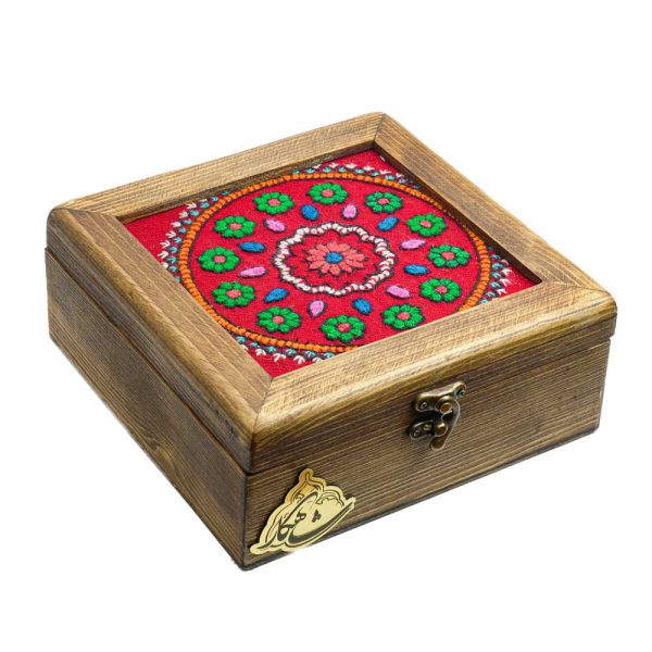 جعبه چوبی طرح پته کرمان